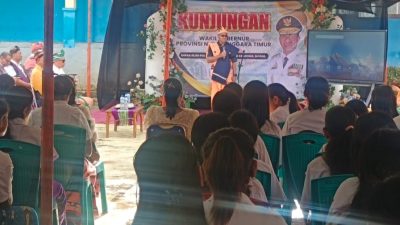 Wagub NTT Tekankan Pendidikan Karakter di SMA Lamboya Sumba Barat: Ilmu Saja Tak Cukup Tanpa Moral