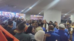 Disambut 10 Tokoh Adat, Zulhas Disambut Meriah di Pelantikan PAN NTT